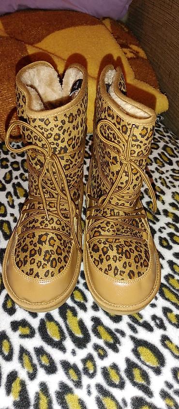 Zimske ženske čizme sa leopard printom - Visoke, tople čizme sa