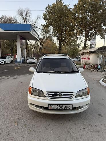 mini v: Toyota Ipsum: 2001 г., 2 л, Автомат, Бензин, Минивэн — 2