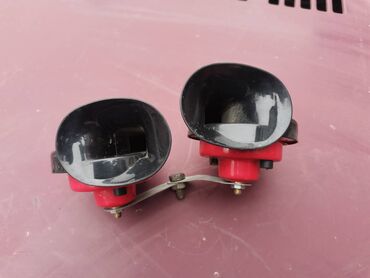 Auto delovi: Sirene za automobile par sa nosacem br.5. Polovno skinuto sa isecenog — 8