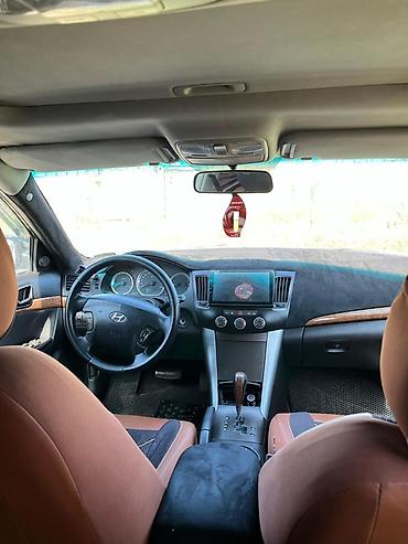Продажа авто: Hyundai Sonata sedan – geniş və rahat salonla. Xüsusiyyətlər: - — 2
