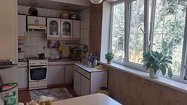 o store: 50 м², С мебелью полностью — 6