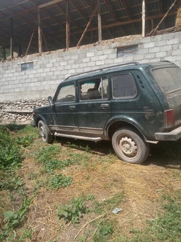 машина ока: ВАЗ (ЛАДА) 4x4 Niva: 2003 г., 1.7 л, Механика, Бензин, Хетчбек