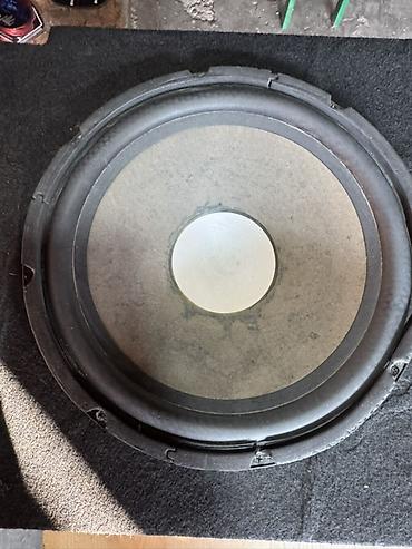 jbl boombox 1: Автомобильный сабвуфер в корпусе с встроенным усилителем - Тип — 3