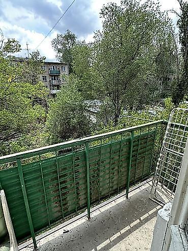 104: 10 мкр. Сдается 1-комнатная квартира на длительный срок. Планировка и — 6