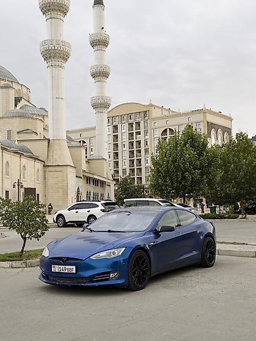 кибер трак: Tesla Model S: 2015 г., Электромобиль, Лифтбек — 6