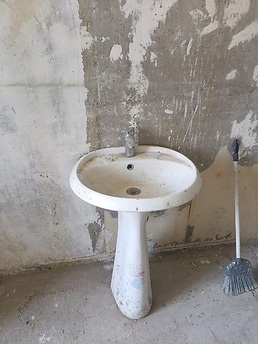 Çox az işlənib. Yeni kimidir. Krant ilə birlikdə satılır. Qiyməti 30