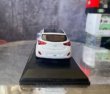 Avtomobil modelləri: Коллекционная модель Hyundai i30 5 door white 2012 Pino B&D Scale — 19