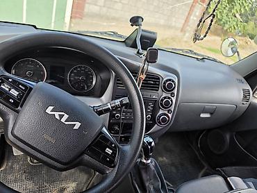 фура ивеко: Kia Bongo III (обновленный логотип Kia) — компактный бортовой — 3