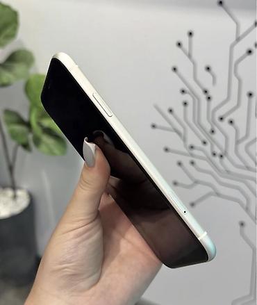 satılan telefonlar: IPhone 11, 128 GB, Ağ, Zəmanət, Simsiz şarj, Face ID — 3