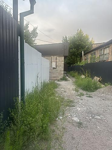 Долгосрочная аренда комнат: Малосемейка в частном доме . Одна комната . Внутри все условии — 9