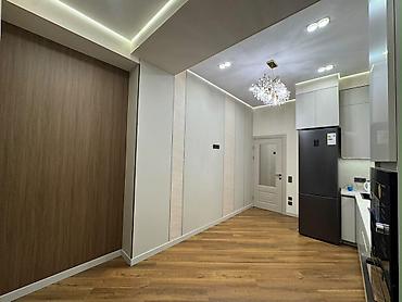 3: 3 комнаты, 80 м², 7 мкр 15 этаж — 6