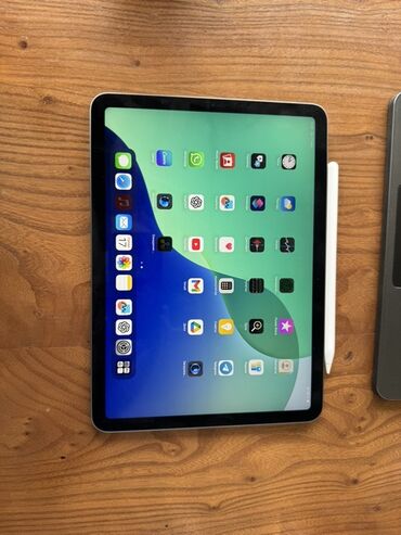 ноутбук apple: Планшет, Apple, память 64 ГБ, 10" - 11", Wi-Fi, Б/у, Классический цвет - Черный