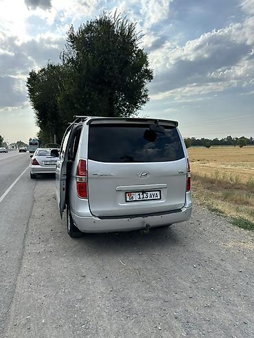 Унаа сатуу: Hyundai H-1: 2008 г., 2.5 л, Автомат, Дизель, Вэн/Минивэн — 5