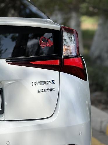 60: Toyota Prius: 2021 г., 1.8 л, Автомат, Гибрид, Хэтчбэк — 9