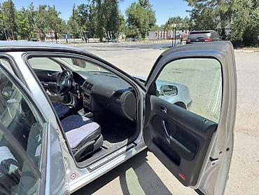 Volkswagen: Volkswagen Golf: 2002 г., 1.4 л, Механика, Бензин, Хэтчбэк — 9