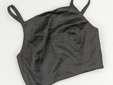 Czarny crop top marki Topshop, charakteryzujący się kwadratowym