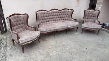 Stilske garniture: Stilska garnitura - trosed i dve fotelje - KAO NOVA 🛋️✨ Trosed sa dve — 4