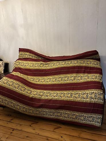 Örtüklər: İki nəfərlik yun döşək
15kq — 2