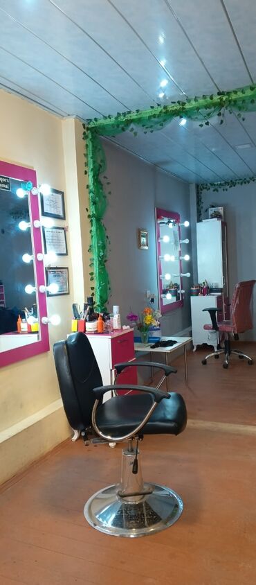 Tibbi arakəsmələr: Salam salon mebelleri 2min m alinib salon baglanir deye satilir az