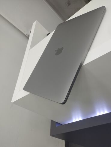 Dell: İşlənmiş Apple MacBook, 13.3 ", Intel Core i5, 256 GB, Ünvandan götürmə