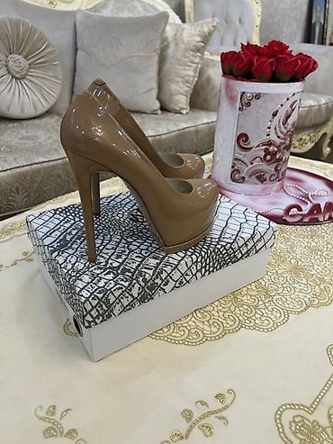 туфли: Qadın platformalı stiletto tufli - Rəng: nude/bej - Material: laklı — 2