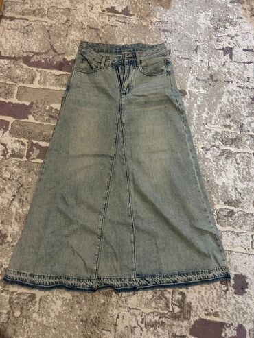 женские джинсовые юбки на пуговицах: Uzun denim ətək - Material: klassik mavi cins parça - Kəsim