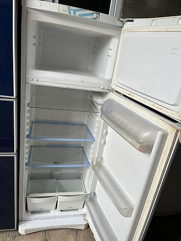 витаминный холодильник: Двухкамерный холодильник Indesit (верхняя морозильная камера) — 2