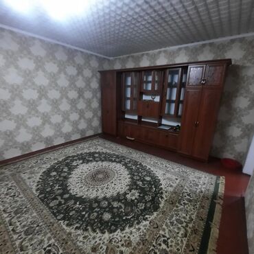ош куплю дом: 100 м², 5 комнат, Парковка