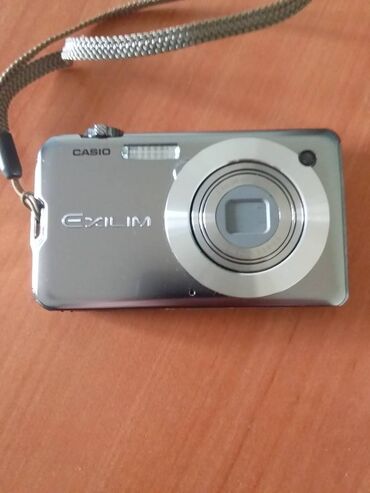 g shock casio: GXILM fotoaparatı_10.1MP. Yenidir. Gümüşü rəngdədir. Xaricdən alınıb