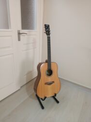 гитара для начинающих купить: "YAMAHA FG800" Срочно продается акустическая гитара 41 размер от фирмы