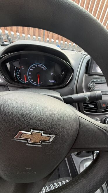 Chevrolet: Chevrolet Spark: 2020 г., 1 л, Вариатор, Бензин, Хэтчбэк — 5