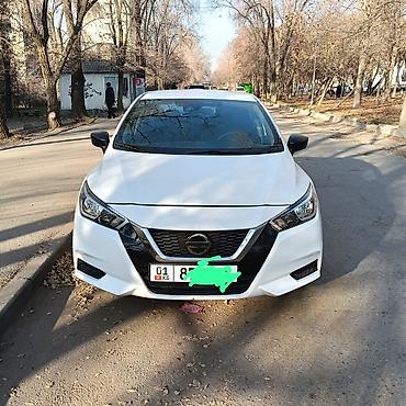 Другие автомобили: Седан белого цвета, 4 двери, компакт-класс. Сами привозили из Америки — 6