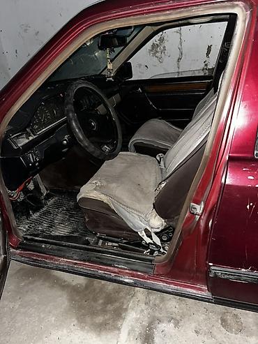 бекер уй: Mercedes-Benz седан (ориентировочно серия W124), бордовый дизель 3 — 7