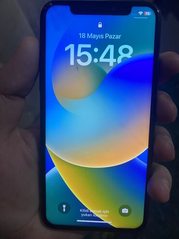 Apple iPhone: IPhone X, 64 GB, Qara