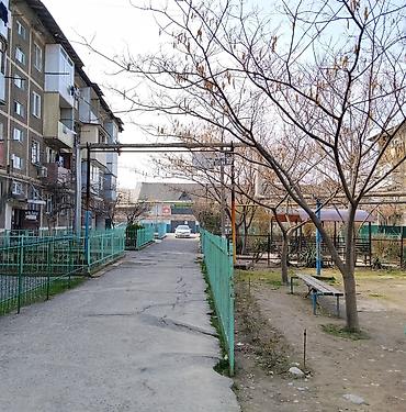 Паркинги: Дворовая территория многоквартирного дома. - Просторная придомовая — 4