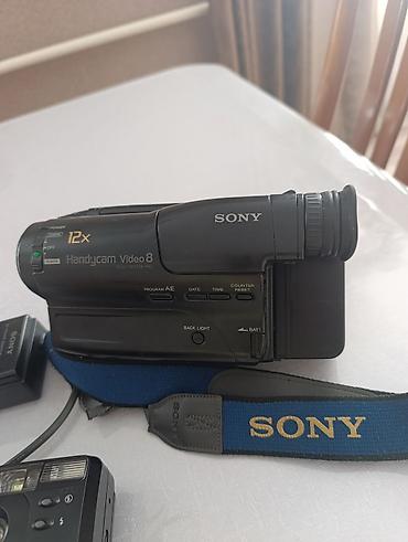 Техника жана электроника: Видеокамера Sony Handycam Video8 CCD-TR370E (PAL) - Формат записи — 1