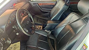 Mercedes-Benz: Mercedes-Benz C-Class: 2.3 l | 1999 il Sedan — 16