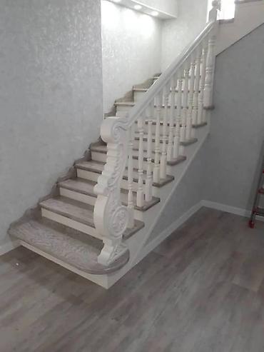 Деревянные лестницы: Деревянная лестница Для дома, Бесплатная консультация, Вид дерева: Сосна, Стиль: Хайтек — 5