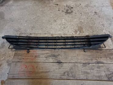 Auto delovi: Maska za Peugeot 307 model od 2001 do 2008god sa tragovima farbanja — 2