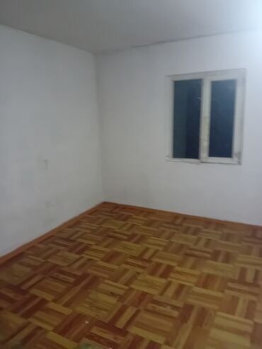 дом в красном речке: 20 м², 1 комната, Подвал, погреб, Забор, огорожен
