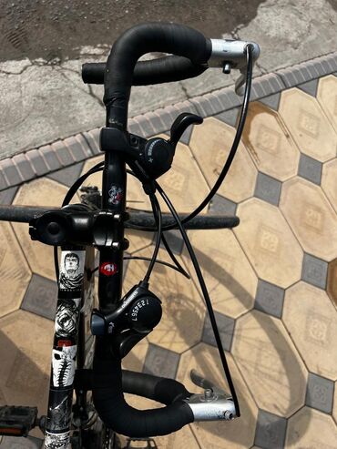 Шоссейные велосипеды: Шоссейный велосипед, Рама M (156 - 178 см), Б/у — 15