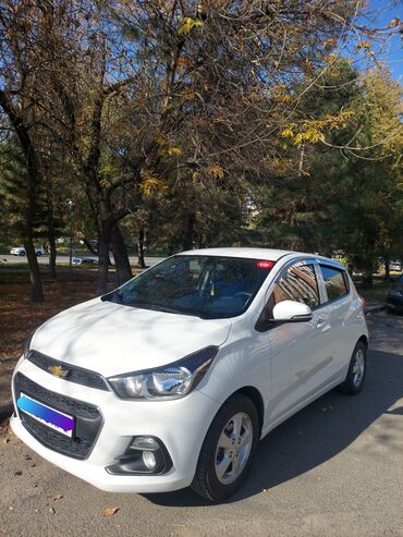 Chevrolet: Chevrolet Spark: 2017 г., 1 л, Вариатор, Бензин, Хэтчбэк