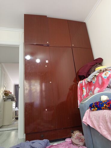 бу шифонер: Шифоньер, Б/у, Прямой, цвет - Коричневый, Дерево