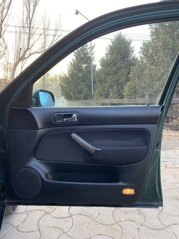 Volkswagen: Volkswagen Bora: 2000 г., 1.6 л, Автомат, Бензин, Универсал — 11