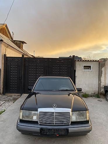 mercedes a class: Mercedes-Benz W124: 1992 г., 2 л, Механика, Бензин, Седан — 4