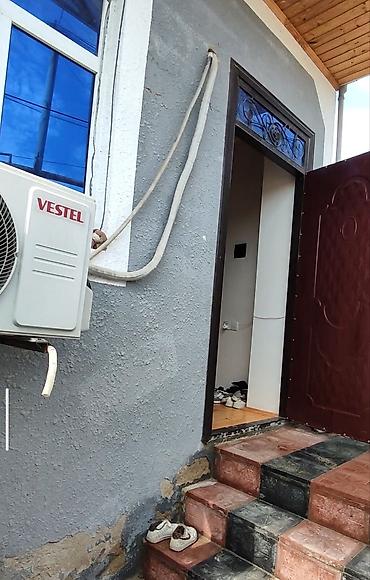 montinde evler: 2otaq studio həyət evi. yola 30 metr məsafədə. qaz yoxdu. işıq su — 3