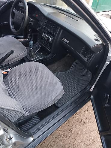 Audi: Audi 80: 1992 г., 1.8 л, Механика, Бензин, Седан — 12