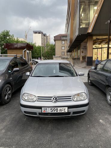 Продажа авто: Volkswagen Golf: 2002 г., 1.6 л, Механика, Бензин, Хэтчбэк