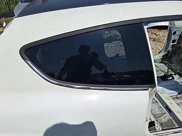 kompresor 100l: ALFA ROMEO MITO BOCNO STAKLO | Bocno staklo alfa romeo mito. Cena je — 1