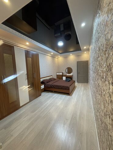 Посуточная аренда квартир: 1 комната, Душевая кабина, Постельное белье, Кондиционер — 4